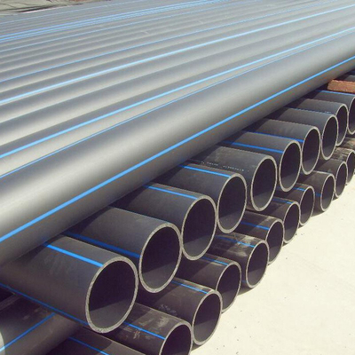 Tubo de suministro de agua PE HDPE longitud según los requisitos del cliente azul o negro con franja azul